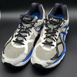 *Sold* ASICS GT-2000 3 Running Shoes White & Blue Athletic Sneakers Men's 11.5